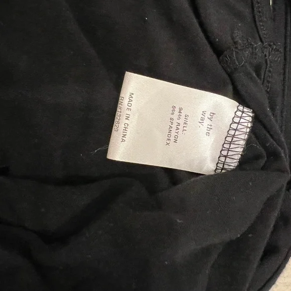 By The Way Flora Ruffle Bodysuit Superdown Black - Picture 8 of 8